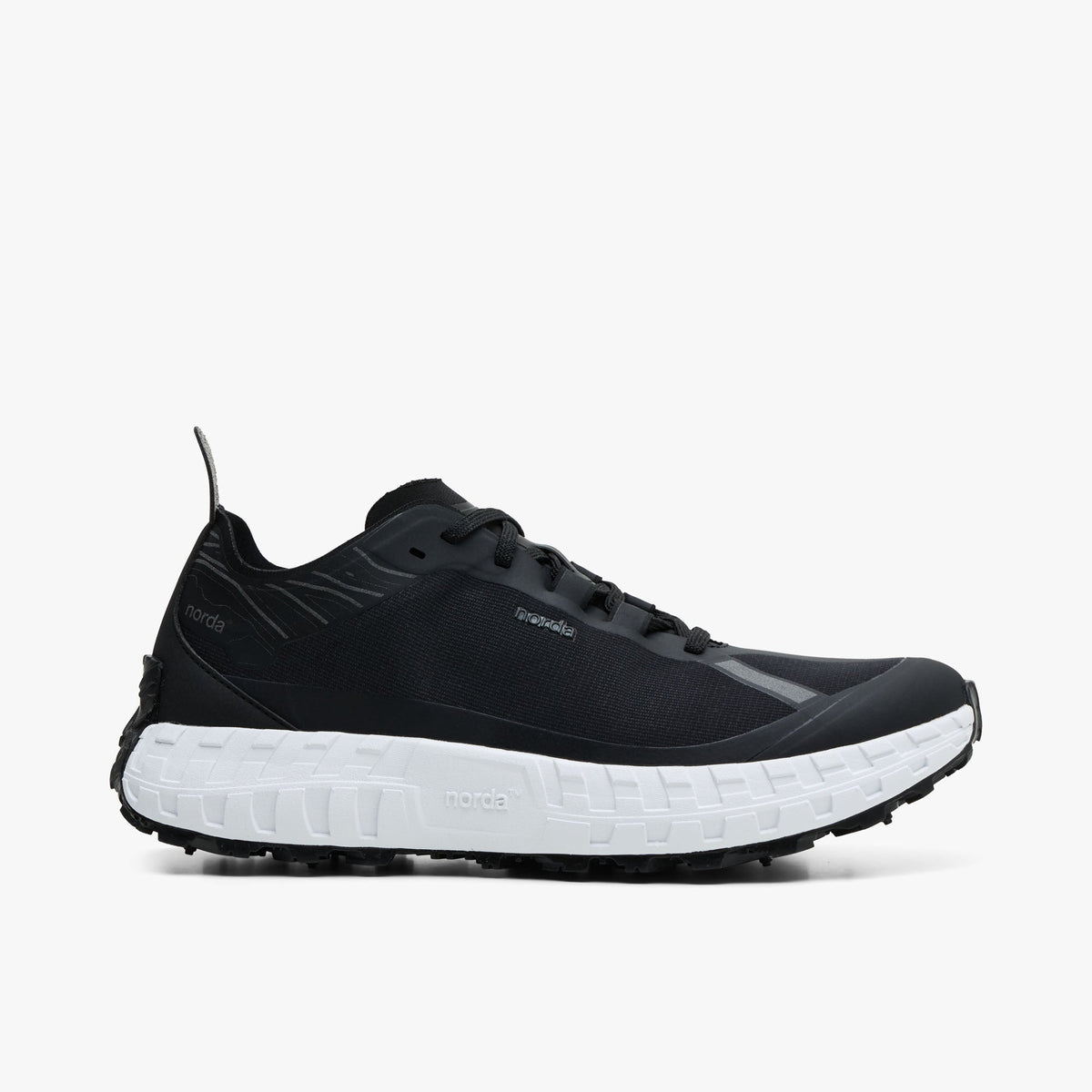 norda 001A / Black