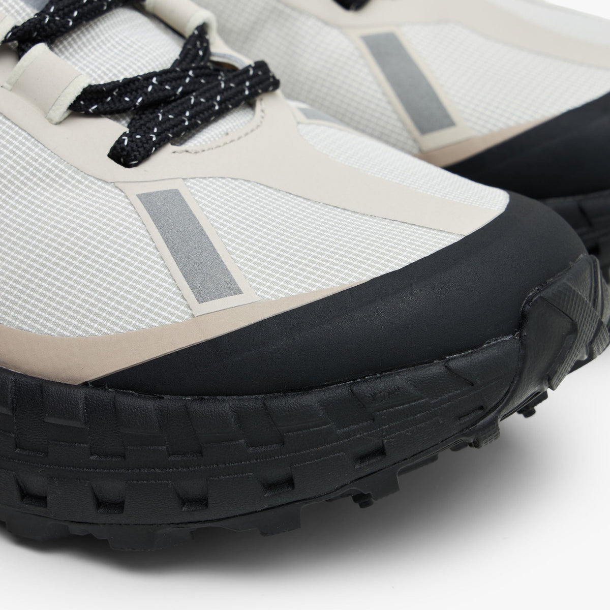 norda Women's 001A / Cinder