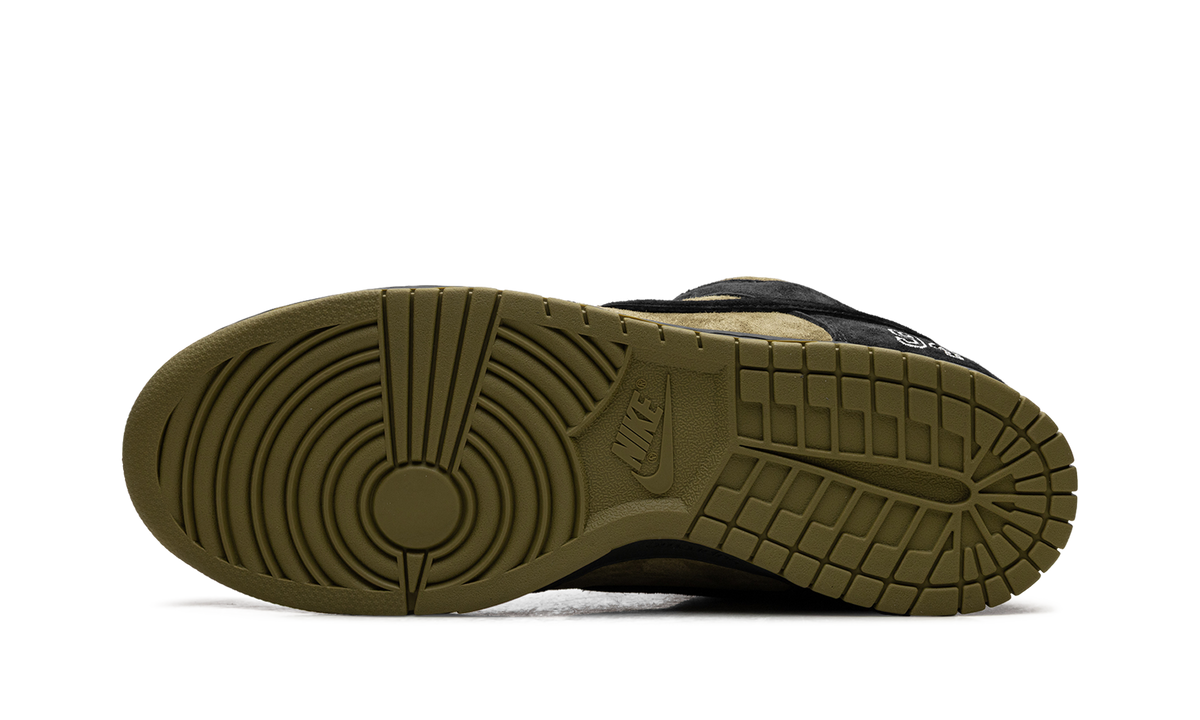 Nike SB Dunk Low "Supreme - Camper Green" HQ8487 300