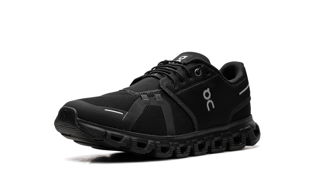 On Running Cloud 6 "Triple Black" 3MF10071043