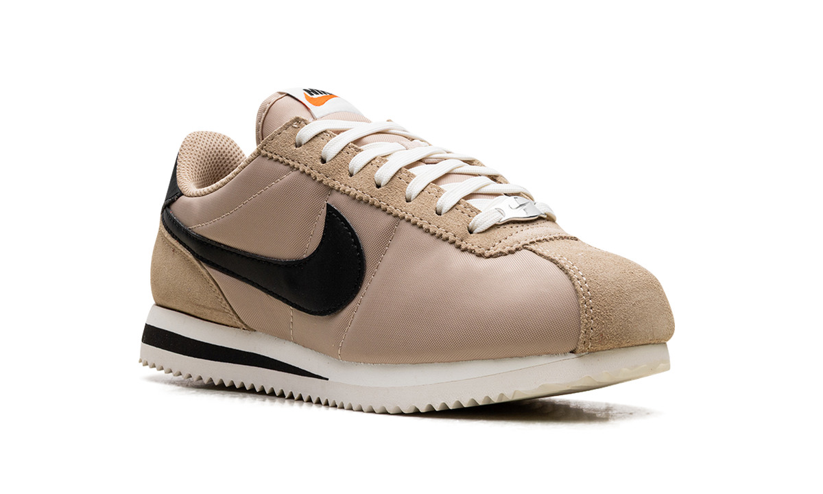 Nike Cortez WMNS "Desert Black Sail" If1764 200
