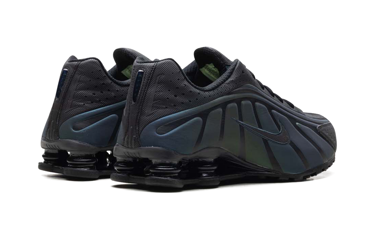 Nike Shox R4 SE "Black Seaweed" IM6596 001