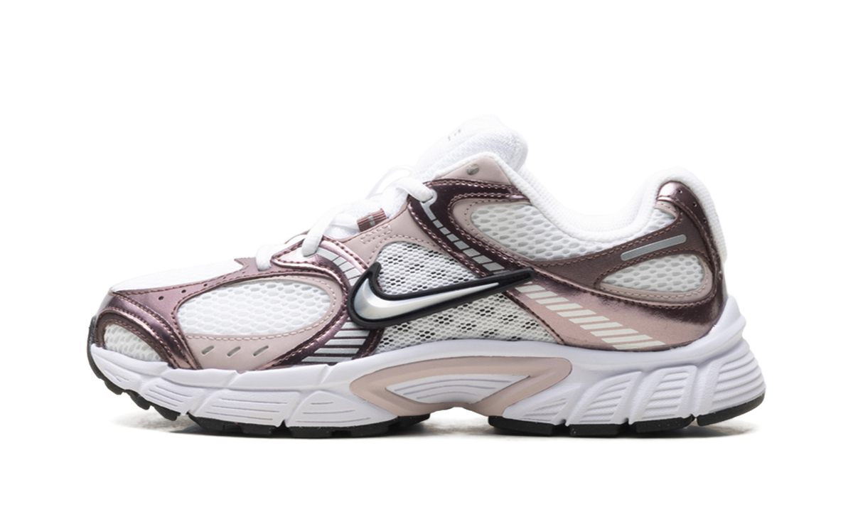 Nike V5 RNR WMNS "White Tattoo Metallic Platinum" HQ7901 113