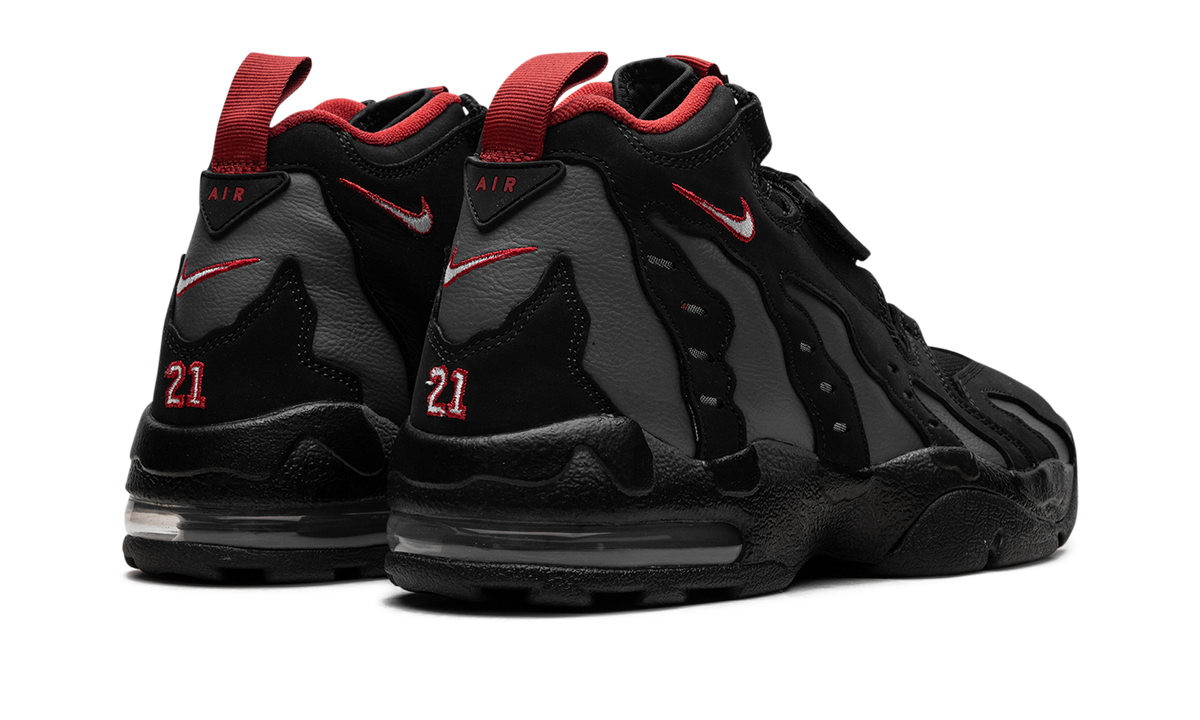 Nike AIR DT MAX '96 "Falcons" HQ3620 010