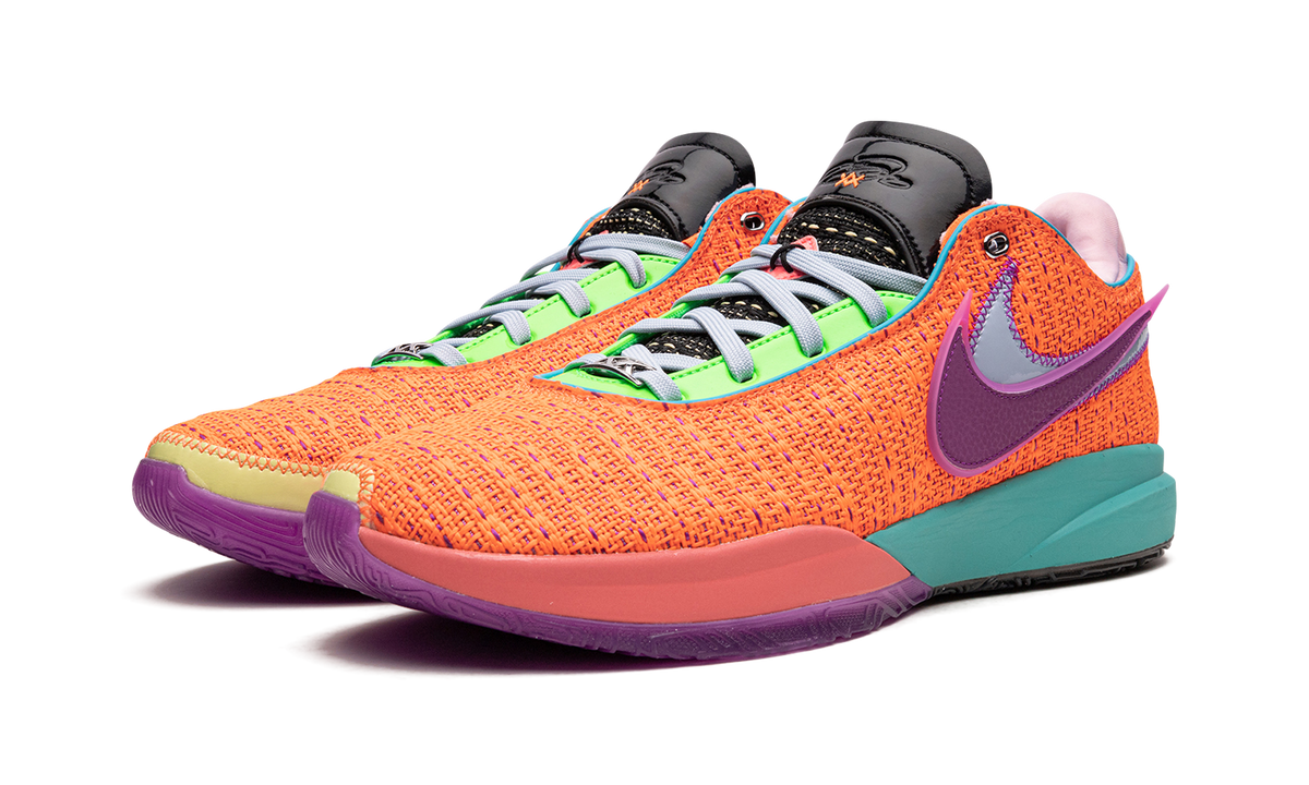 Nike LeBron 20 "Chosen 1" DJ5423 800