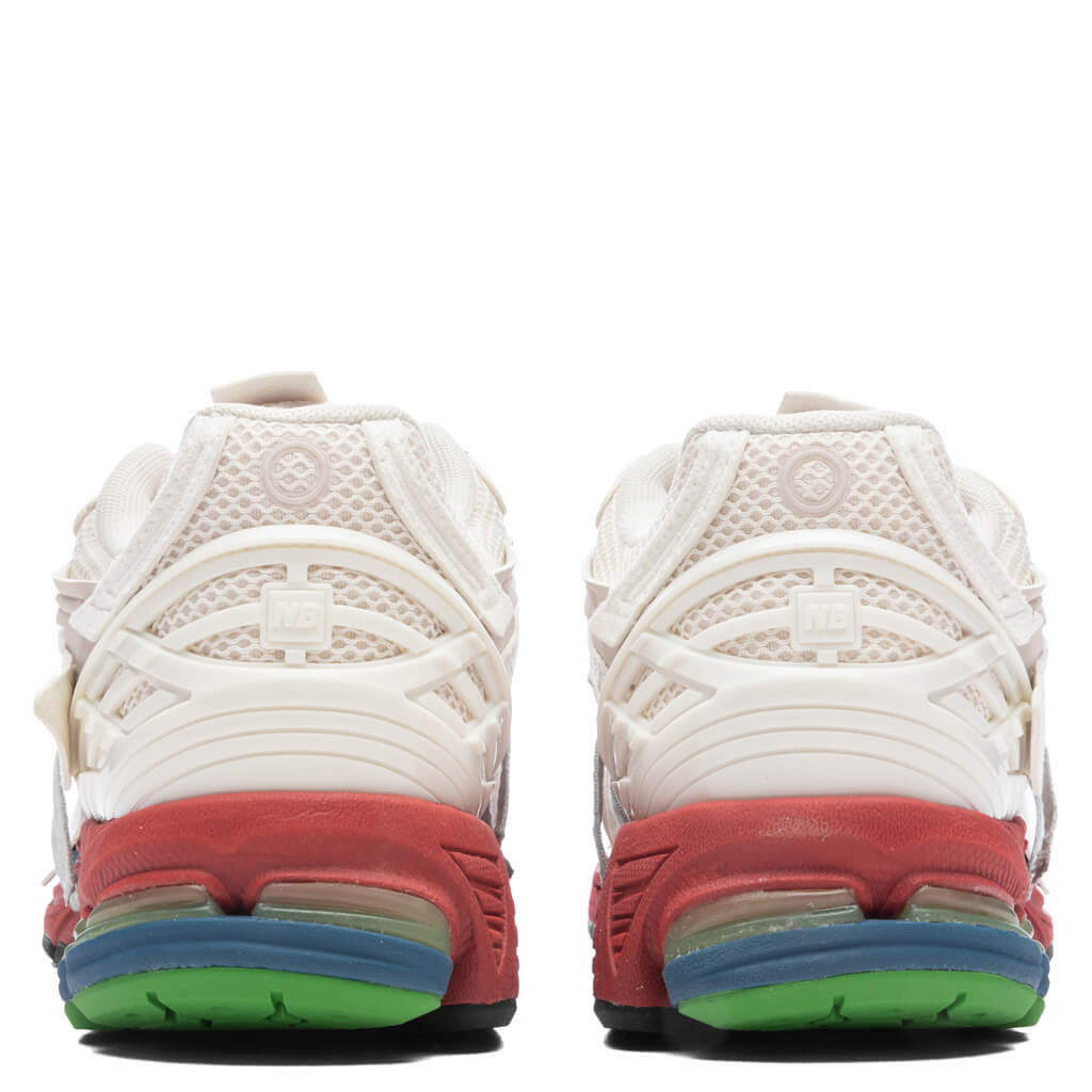 New Balance 1906 - Sea Salt/Moonbeam/Astro Dust