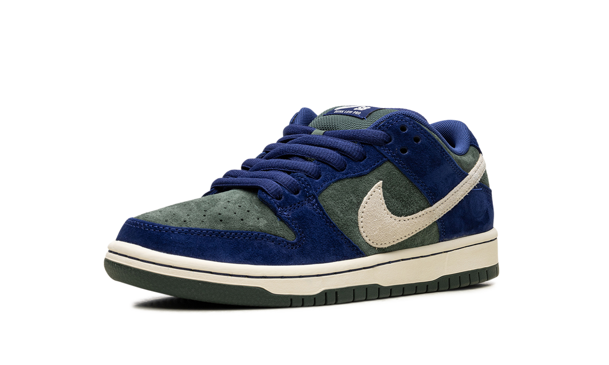 Nike SB Dunk "Deep Royal Blue" HF3704 400