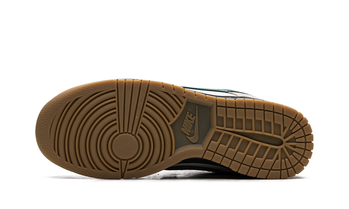 Nike Dunk Low "Brown Bicoastal" HQ3483 104