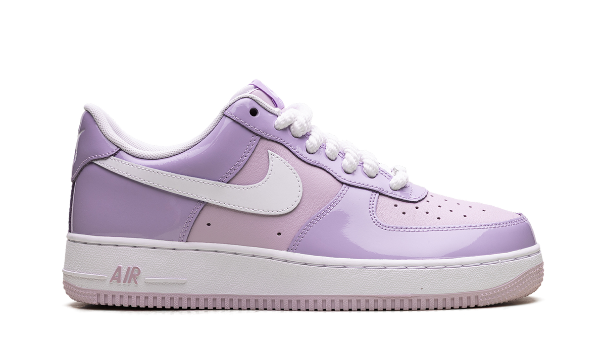 Nike Air Force 1 Low '07 LV8 "Hydrangeas Patent" HV9405 500