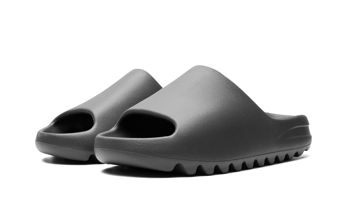 Yeezy Slide "Dark Onyx" ID5103