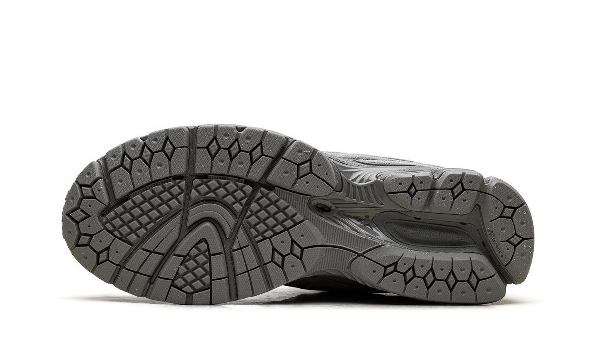 New Balance 2002R "Slate Grey / Dark Silver Metallic" U20021O2