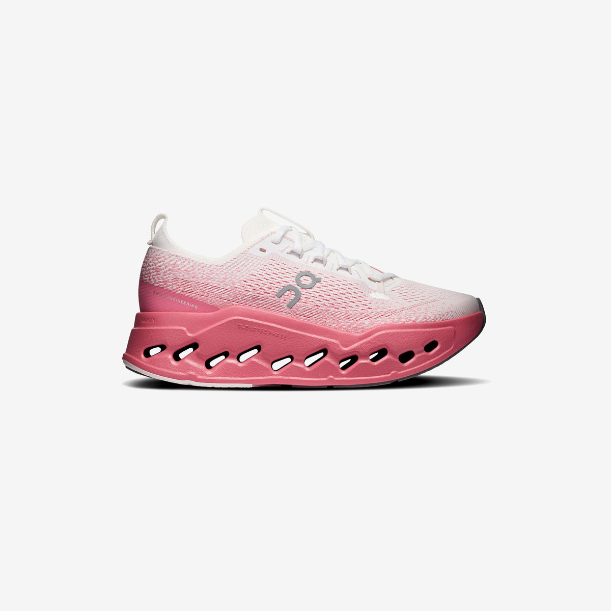 On Wmns Cloudsurfer Max