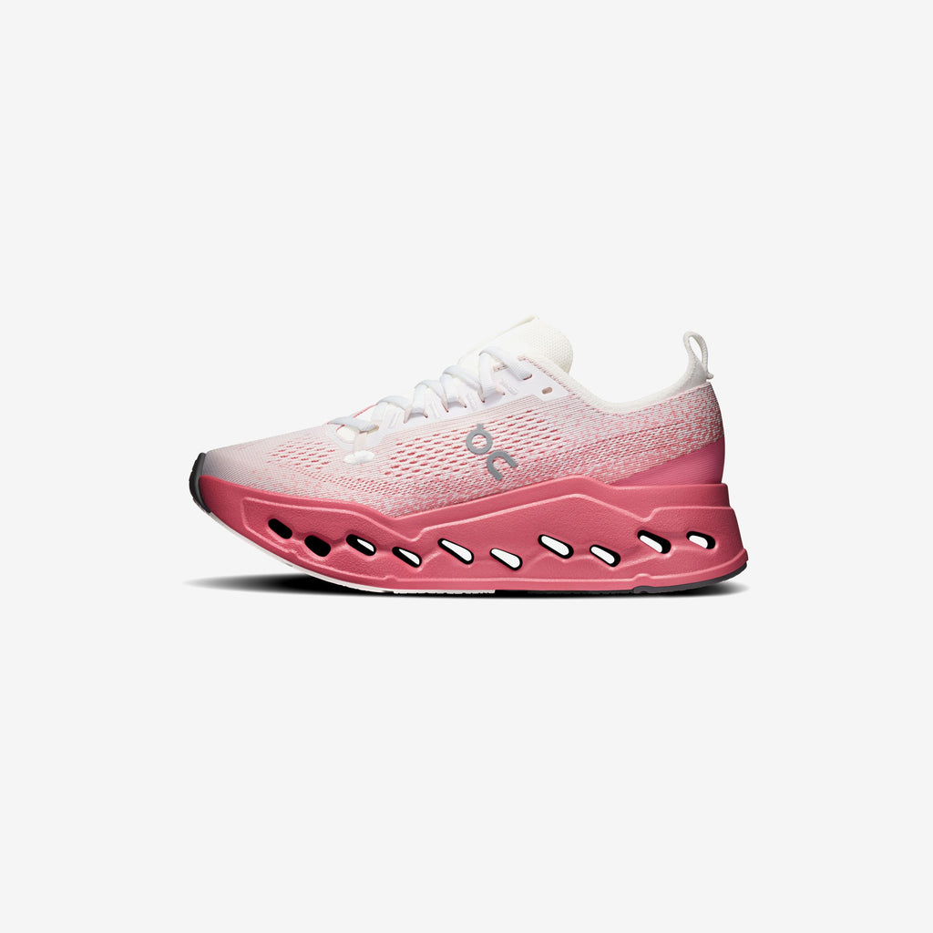 On Wmns Cloudsurfer Max