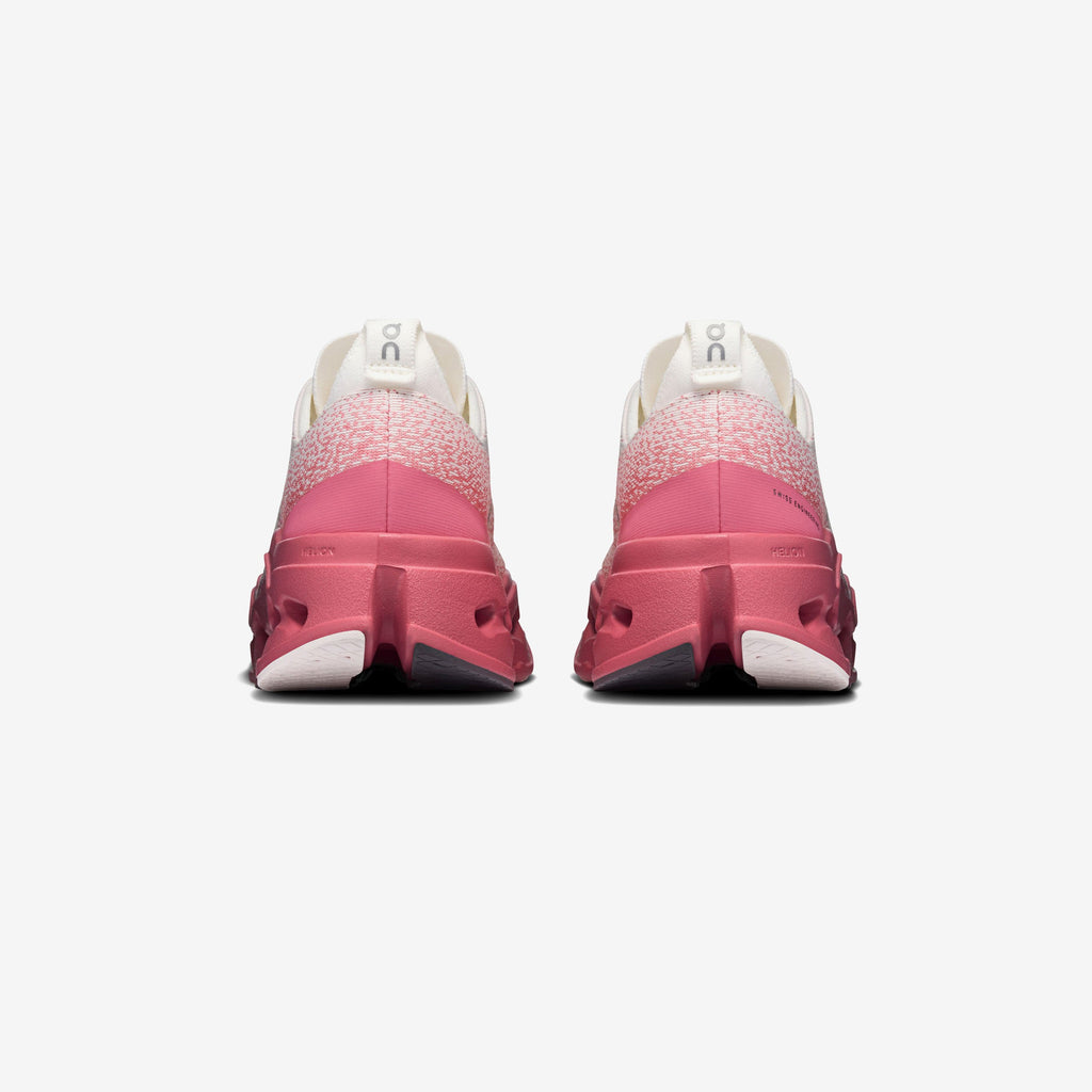 On Wmns Cloudsurfer Max