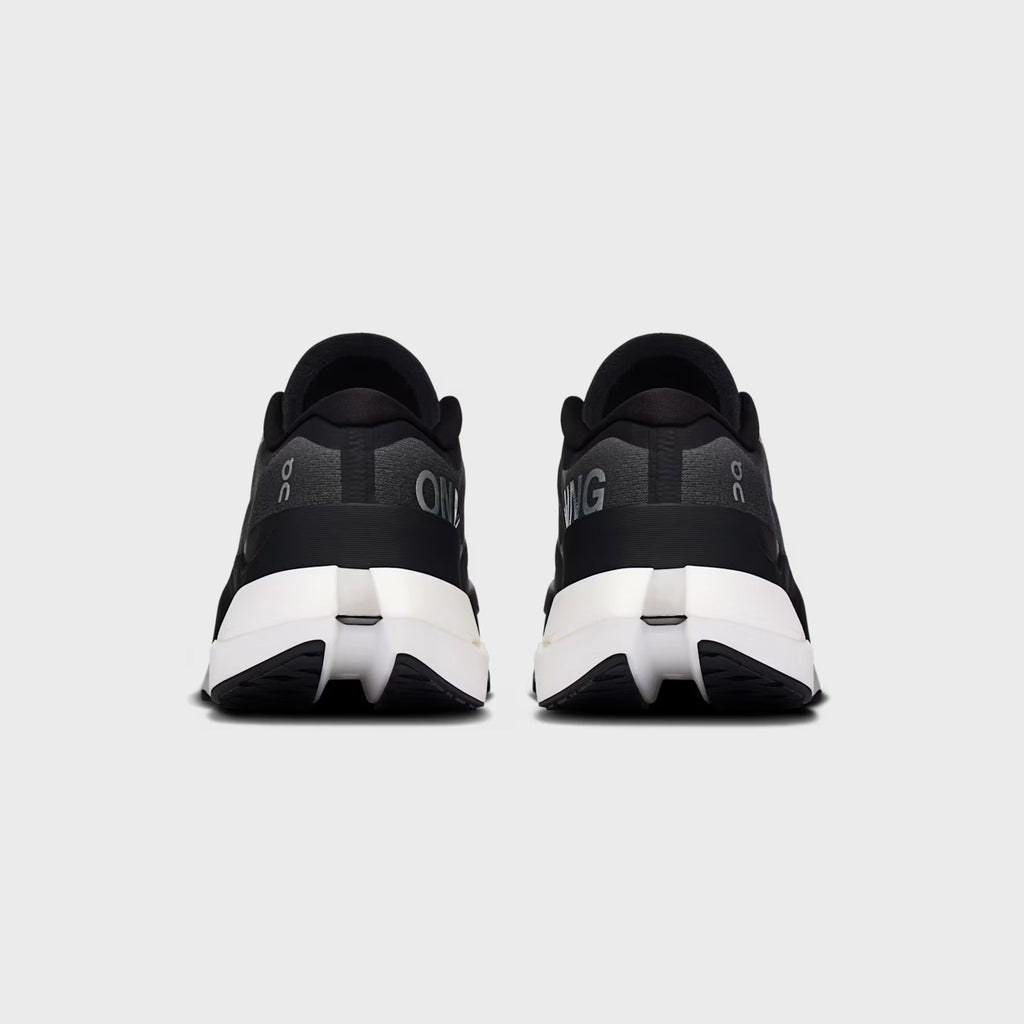 On Running Cloudboom Max - All Black