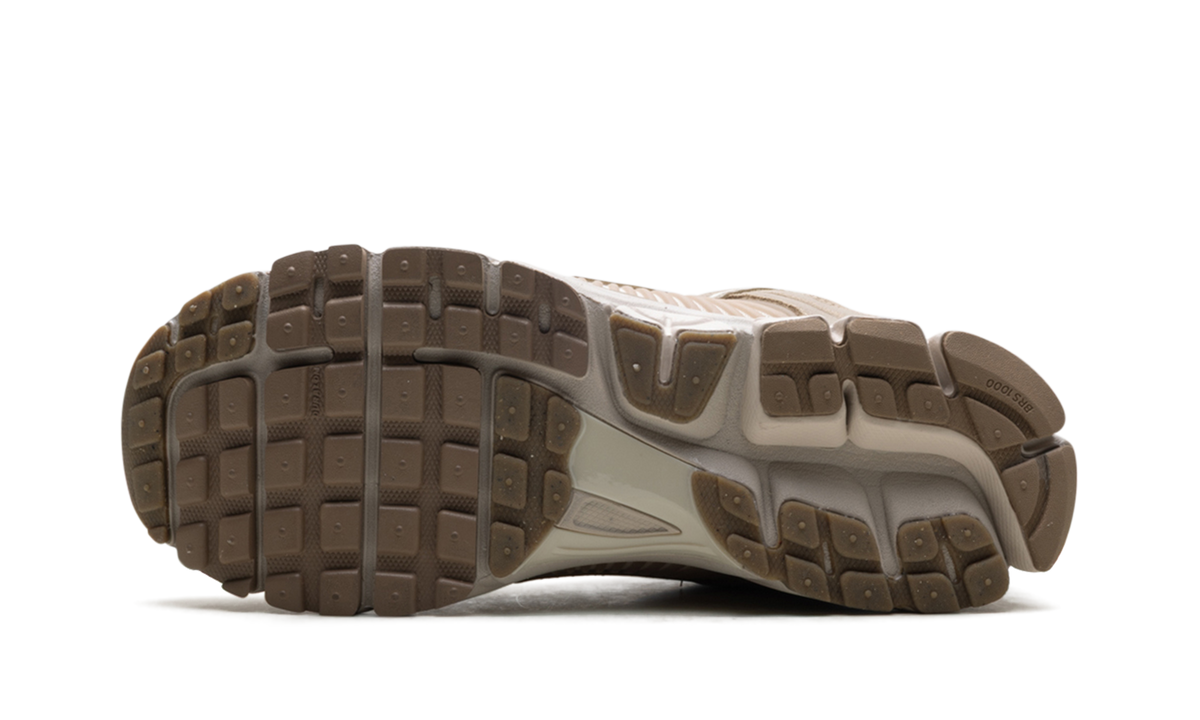 Nike Zoom Vomero 5 "Khaki" HV2529 200