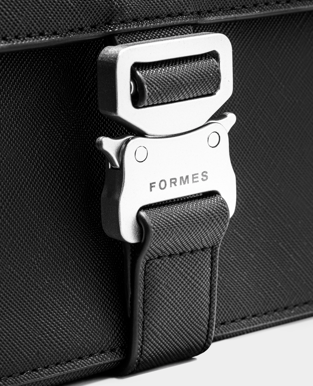 Formes Tecnica Nero