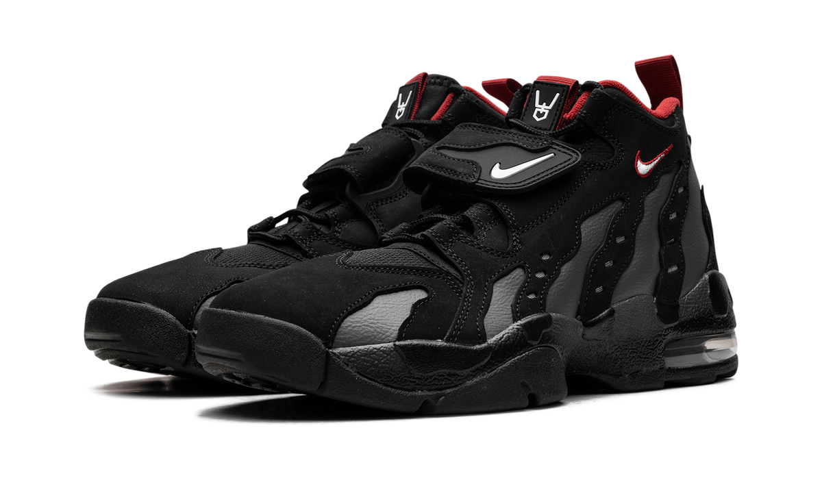 Nike AIR DT MAX '96 "Falcons" HQ3620 010
