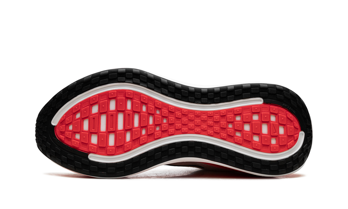 Nike Vomero Plus "White / Bright Crimson" HV8150 100