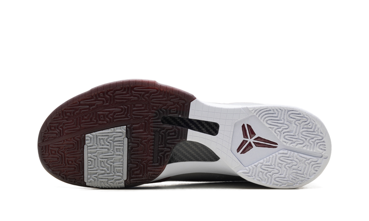 Nike Zoom Kobe 5 "Lower Merion Aces Away" IM0557 001
