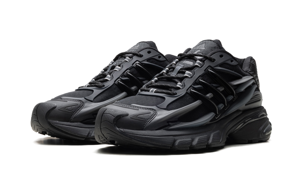 Adidas Adistar Jellyfish "Pharrell Williams - Triple Black" KJ3841