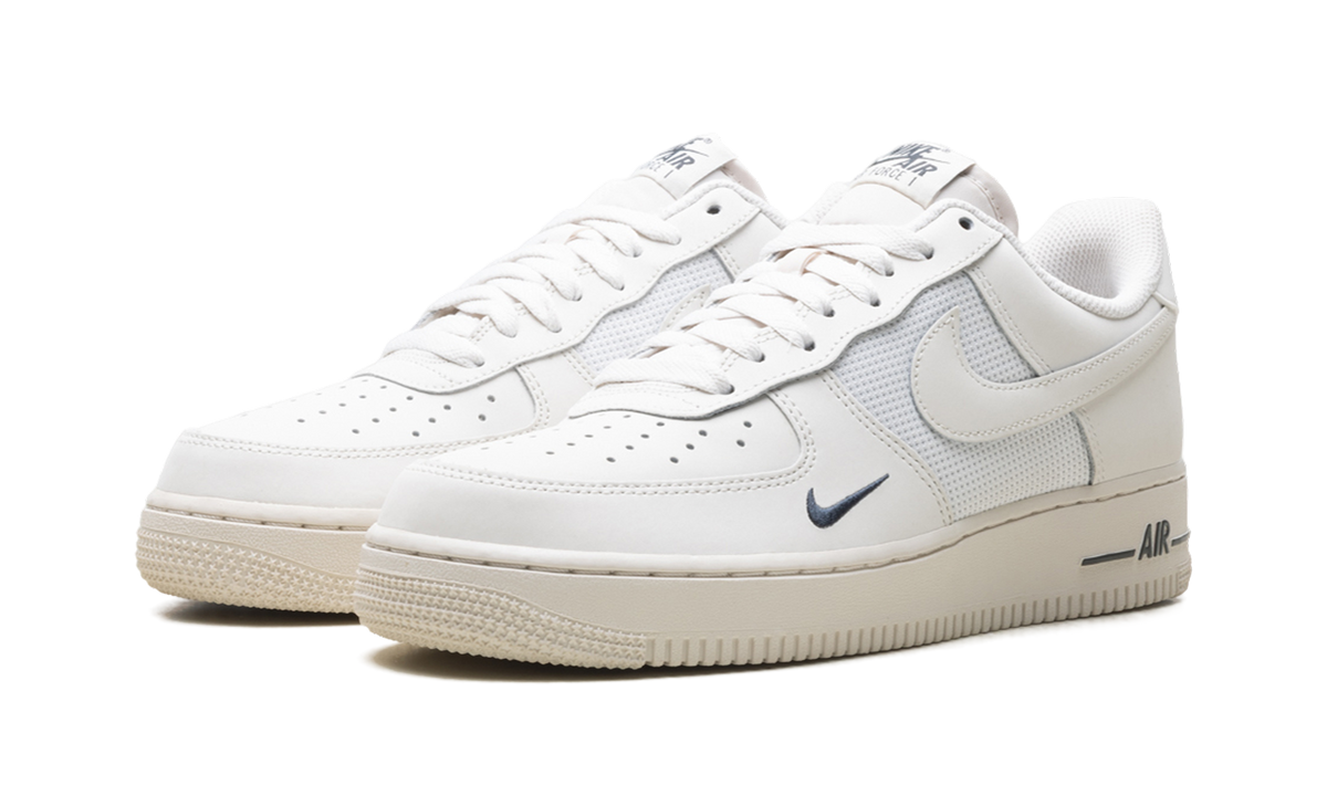 Nike Air Force 1 Low '07 LV8 "Phantom Light Orewood Brown" IM6002 030