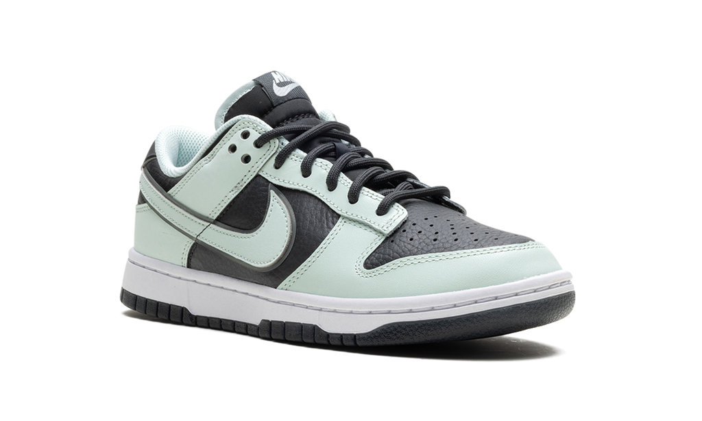 Nike Dunk Low "Dark Smoke Grey / Barely Green" FZ1670 001