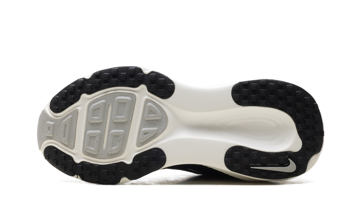 Nike Vomero 18 WMNS "Black Summit White" HM6804 005