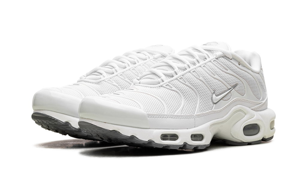 Nike Air Max Plus "Triple White" 604133 139