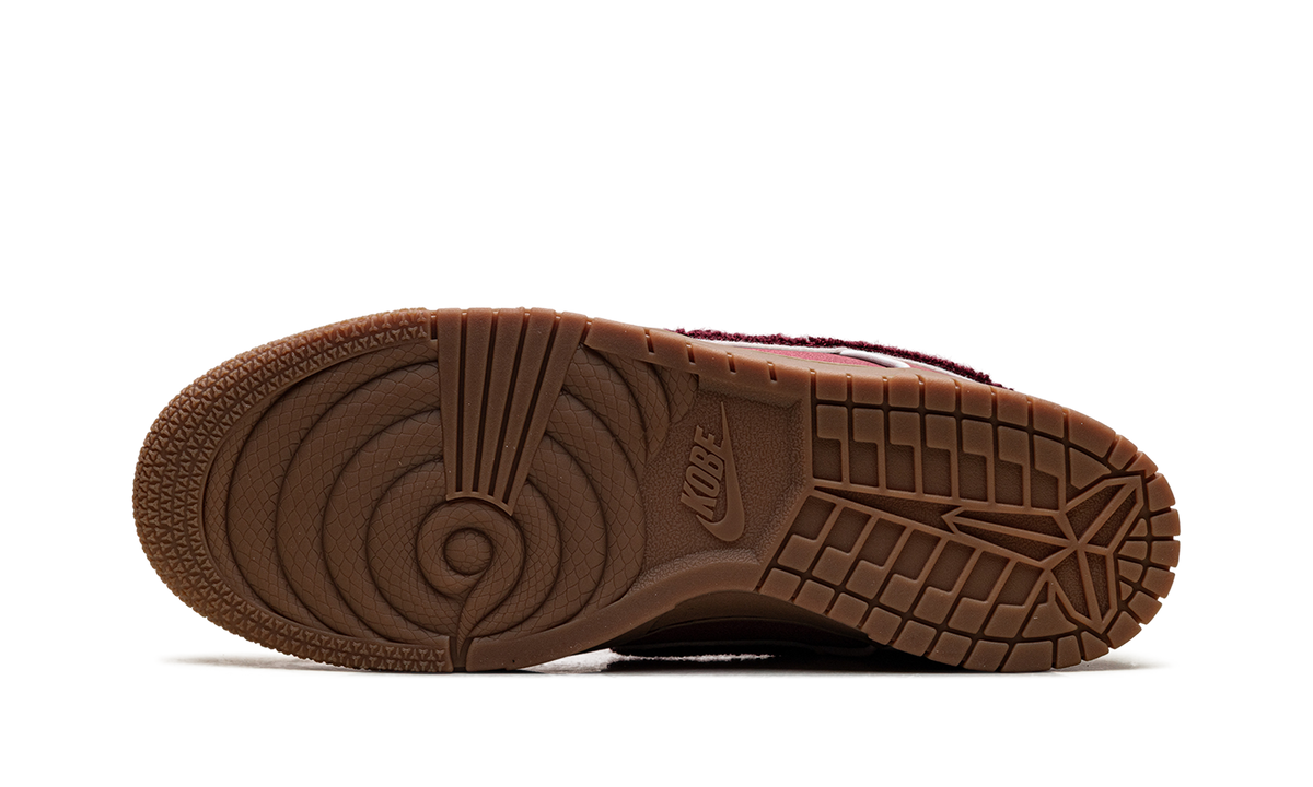 Nike Dunk Low Protro "Kobe Bryant Lower Merion Away" IM0581 600