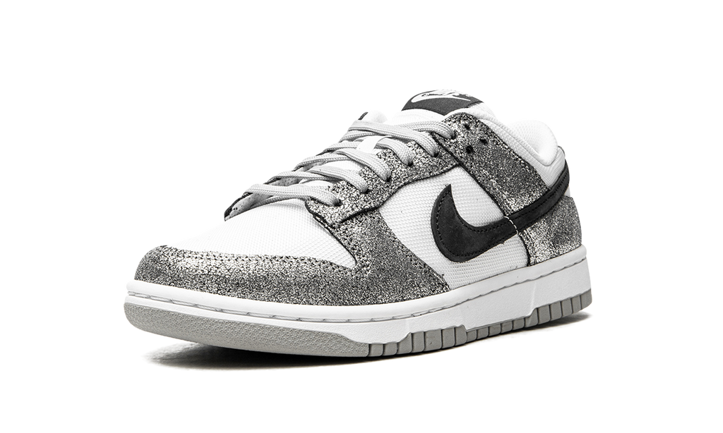 Nike Dunk Low SE WMNS "Golden Gals" DO5882 001