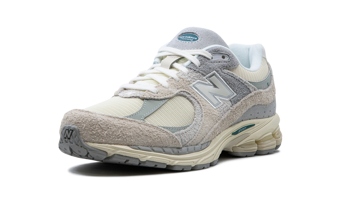 New Balance 2002R "LINEN" M2002REK