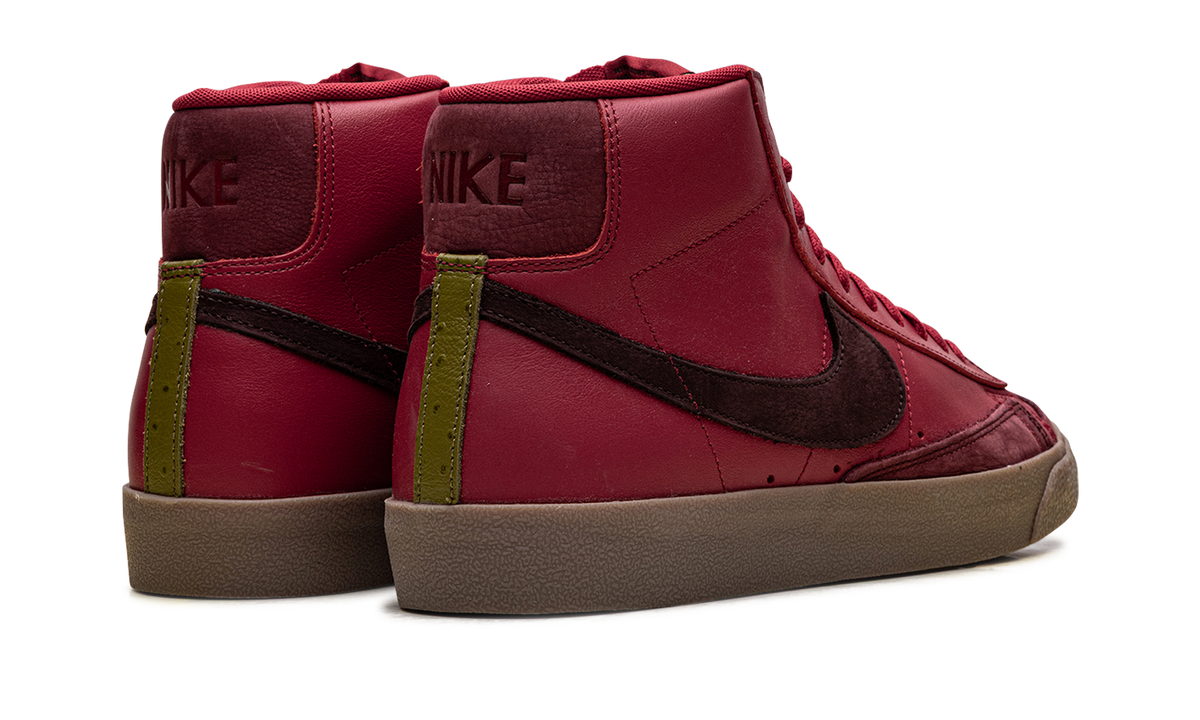 Nike Blazer Mid 77 "Layers of Love" FZ4039 687