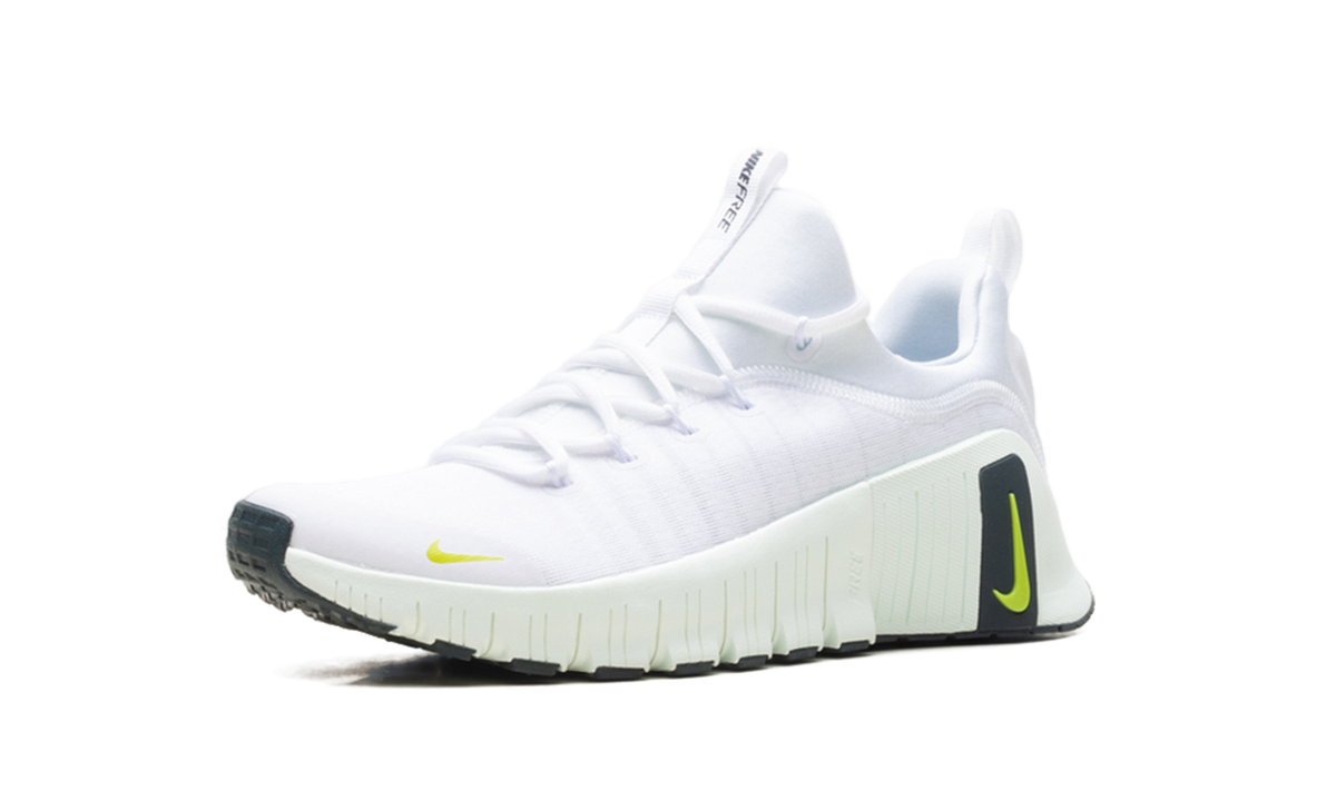 Nike Free Metcon 6 WMNS "Barely Green" FJ7126 111