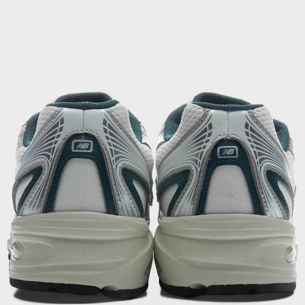 New Balance 740 - Medusa Green/Angora