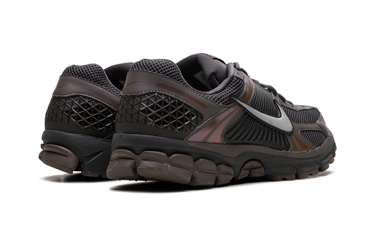 Nike Zoom Vomero 5 "Cave Stone" HF5493 201