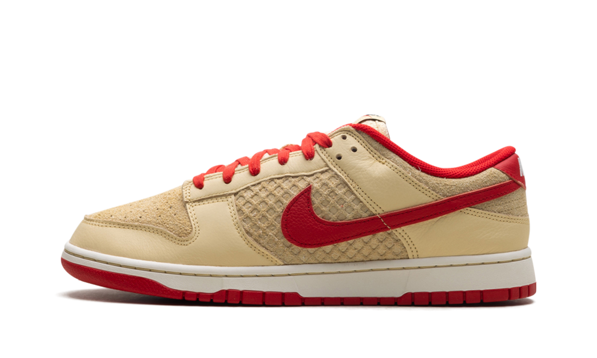 Nike Dunk Low "STRAWBERRY WAFFLE" HJ9100 294