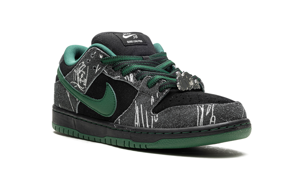 Nike SB Dunk Low "There Skateboards" HF7743 001