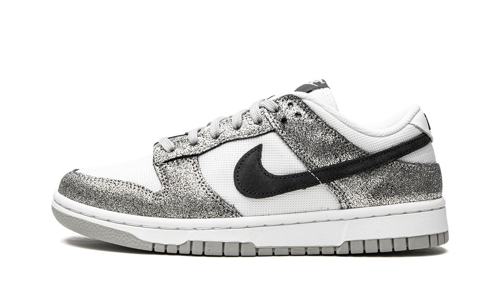 Nike Dunk Low SE WMNS "Golden Gals" DO5882 001