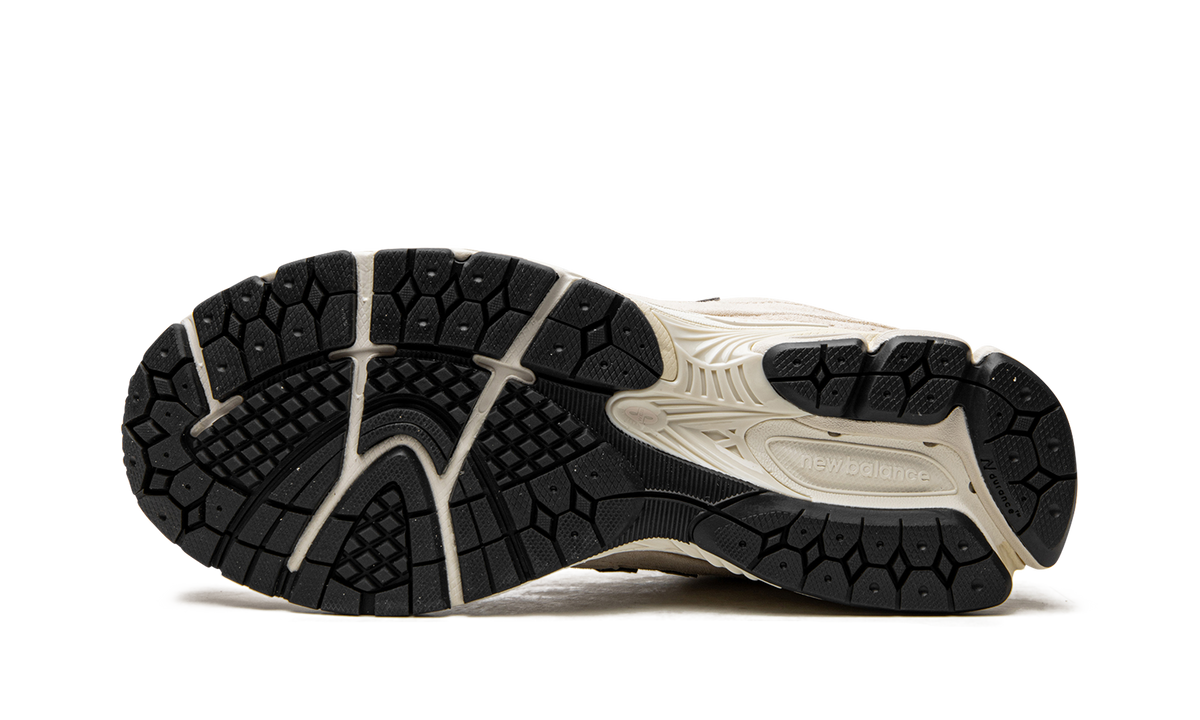 New Balance 2002R "Calm Taupe" M2002RCC