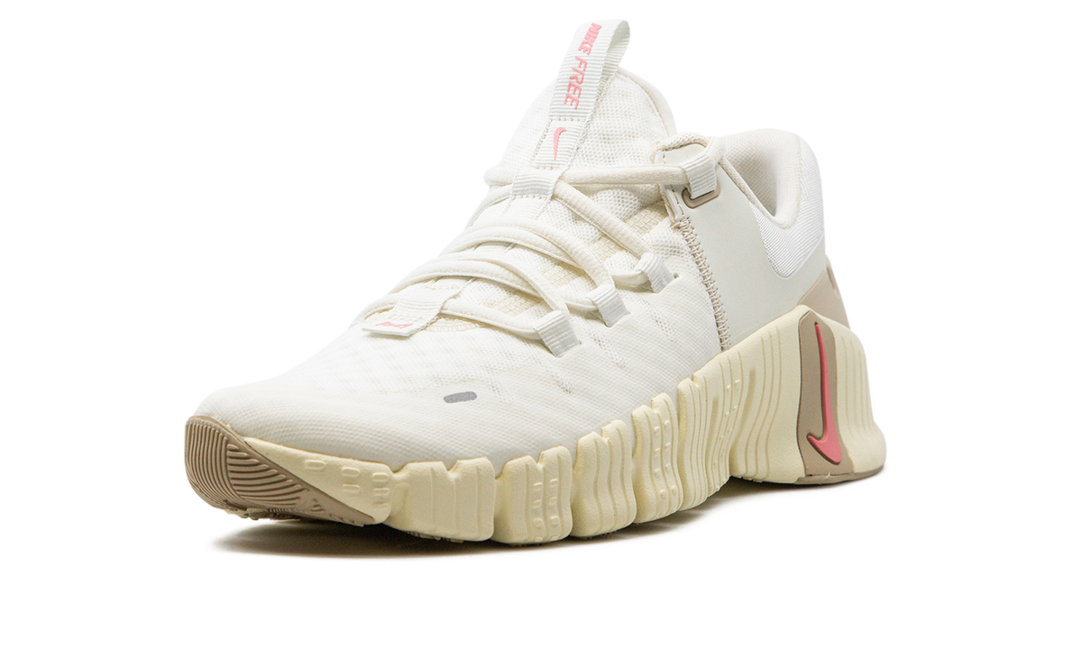 Nike Free Metcon 5 WMNS "Sail Sanddrift" DV3950 100