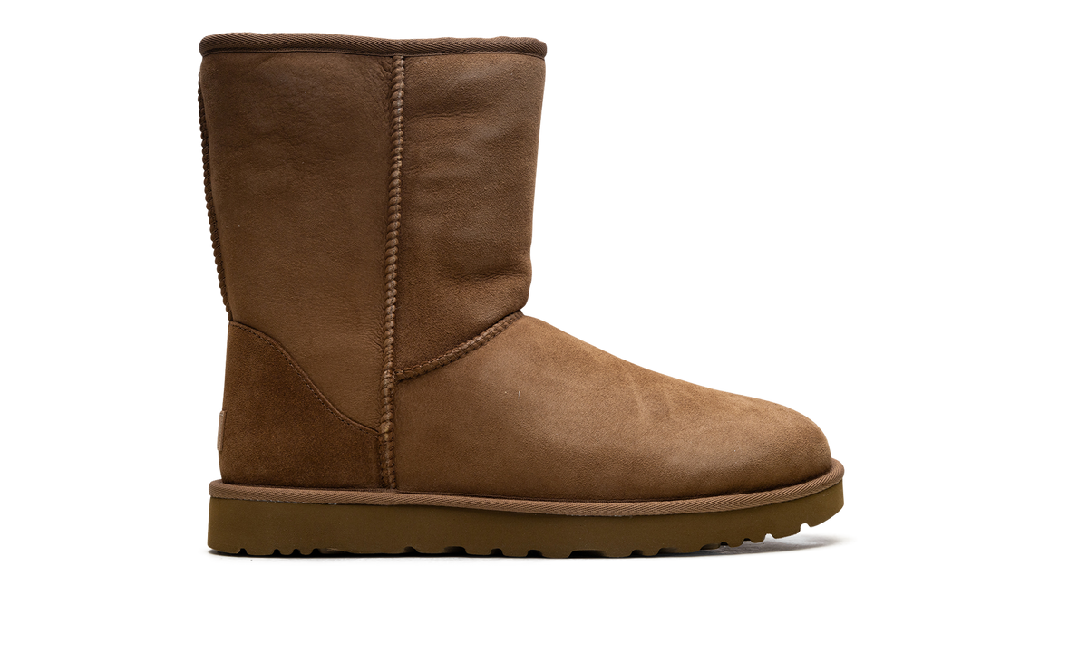 Ugg Classic Short II Boot WMNS "Chestnut" 1016223 CHE