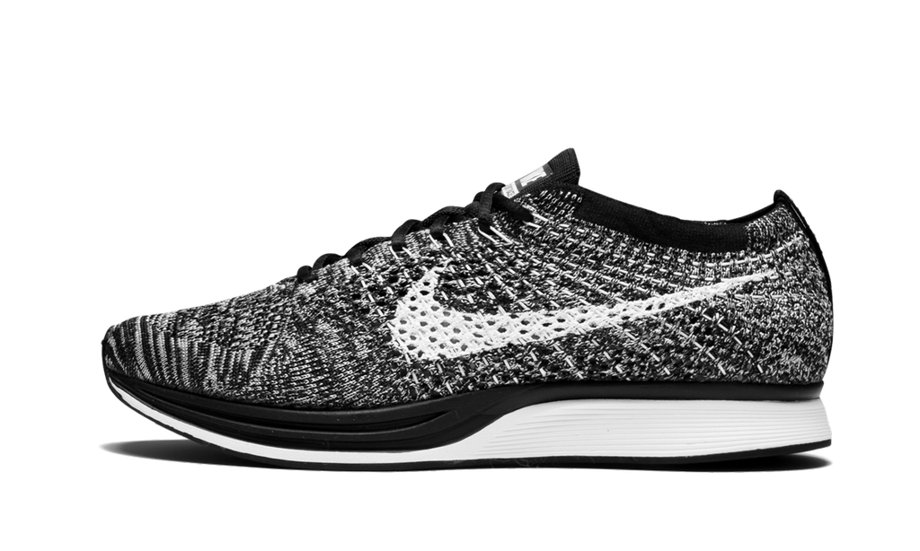 Nike Flyknit Racer "Oreo" 526628 012