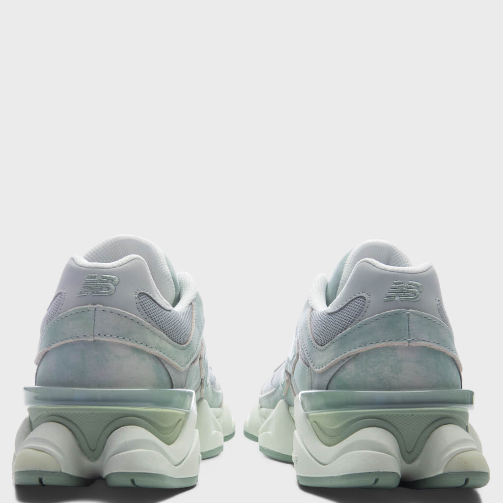 New Balance 9060 - Mosaic Green/Sea Salt