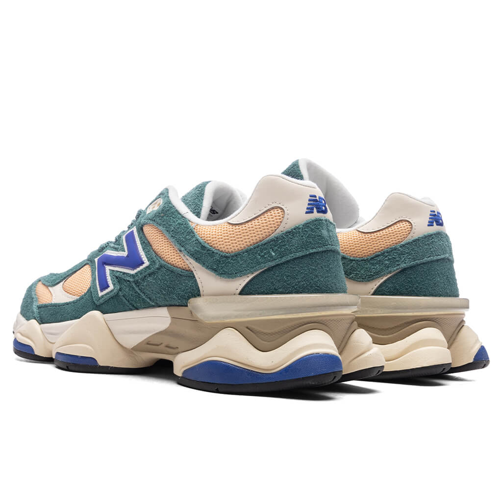 New Balance 9060 - New Spruce/Peach Blossom/Team Royal