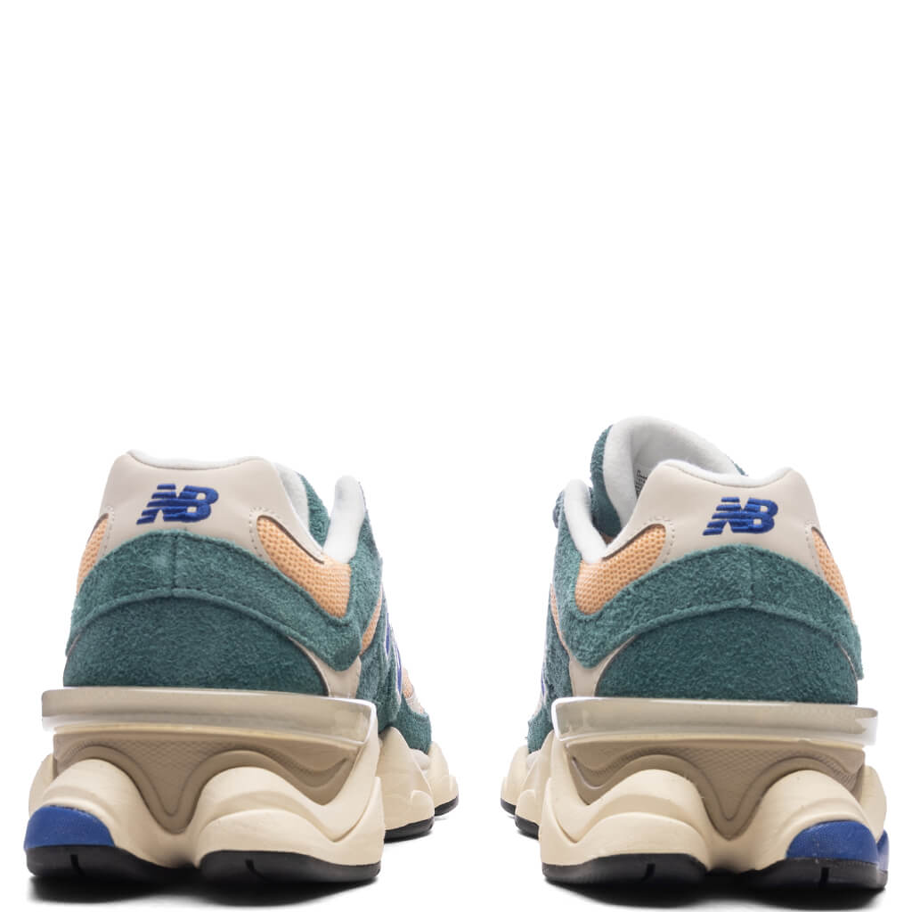 New Balance 9060 - New Spruce/Peach Blossom/Team Royal