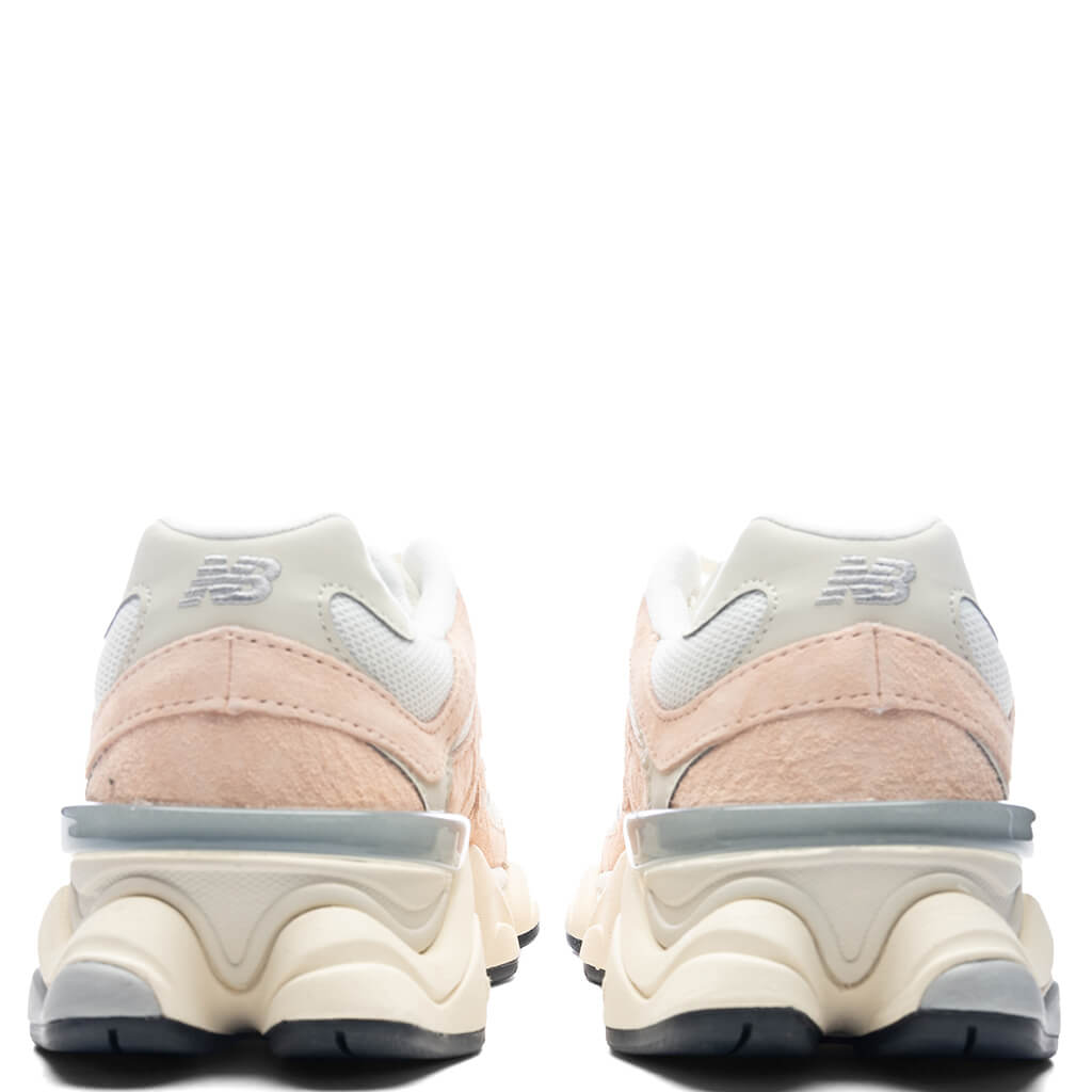 New Balance 9060 - Vintage Rose/Sea Salt/Silver Metallic