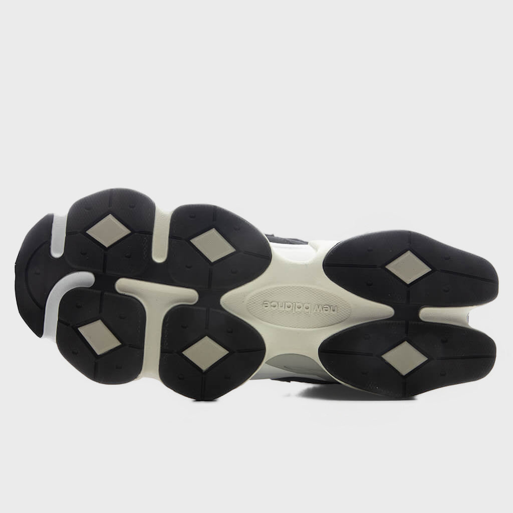 New Balance 9060 - Black/Tornado