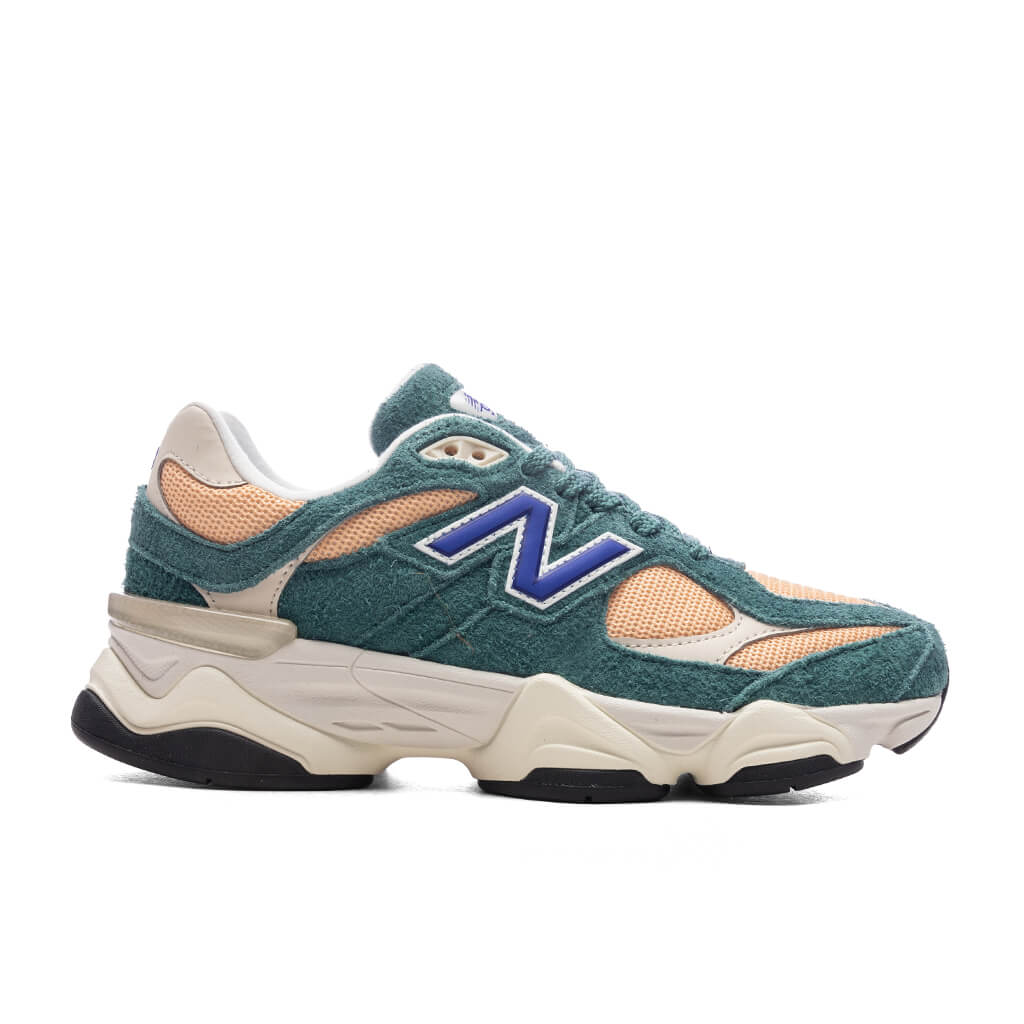 New Balance 9060 (GS) - New Spruce/Peach Blossom/Team Royal