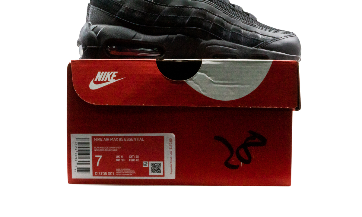 Nike Air Max 95 Essential "Triple Black" CI3705 001